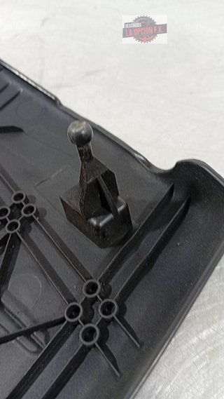 TAPA MOTOR Peugeot 308 (2007->)