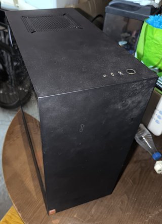 PC da tavolo i7-11700K / 16GB RAM / Liquido