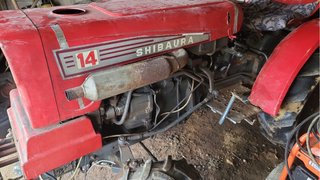 Tractor Shibaura 14 averiado
