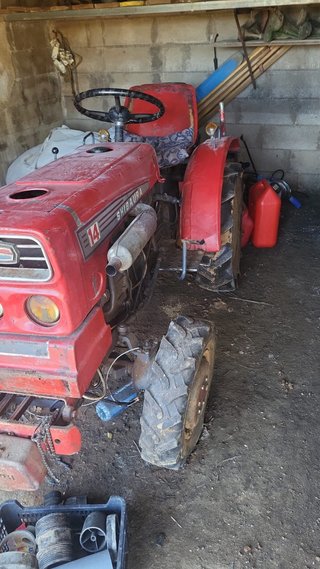 Tractor Shibaura 14 averiado