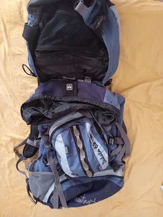 Mochila de Montaña Dakota 68L. Excelente estado!