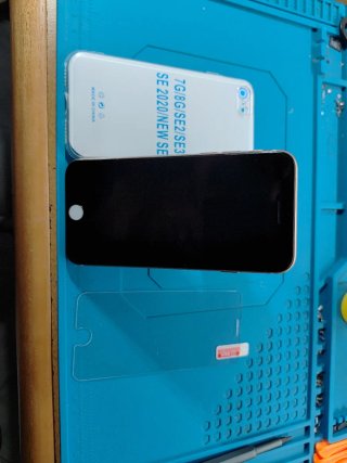 iPhone 8 64GB Oro
