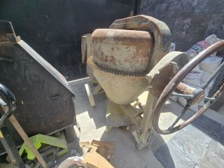 Hormigonera 300L Monofásica Motor Nuevo