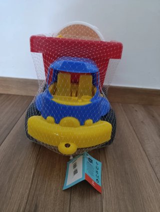 NUEVO Camión de juguete con accesorios