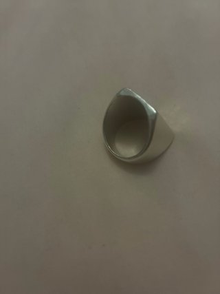Anillo de plata martillado