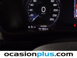 Volvo XC40 D3 Business Plus Auto 110 kW (150 CV)