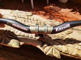 Manillar Renthal Fatbar Carbon 31.8x30mm