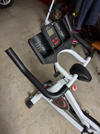 Bicicleta Estática-Elíptica de Spinning Blanca