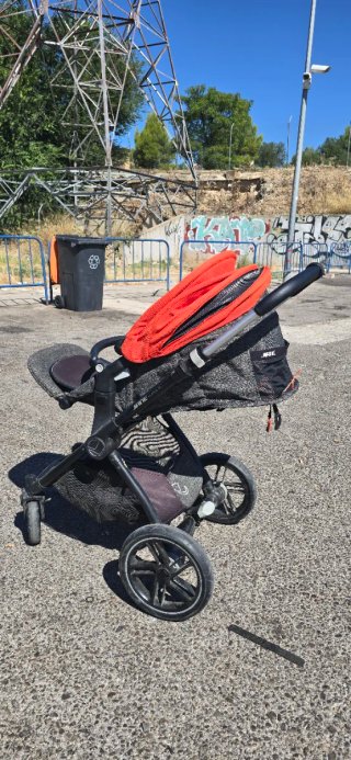 Carro de bebé Jane rojo