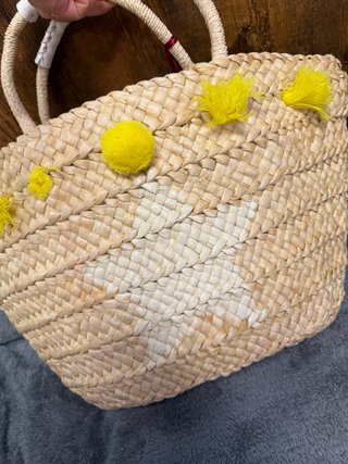 Borsa mare paglia Labelrose con pompon gialli