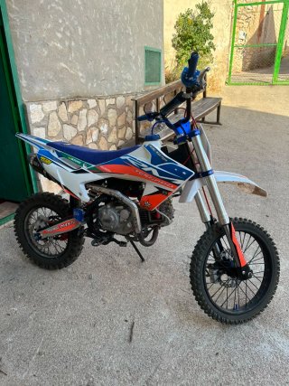 Moto Motocross Tornado Azul y Blanca