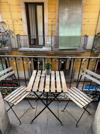 Conjunto Mesa y 2 Sillas Plegables