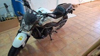 Honda NC700S Blanca y negro