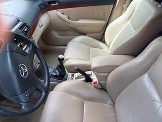 Toyota Avensis 2005