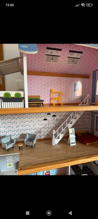 Casa de muñecas de madera 81 x60