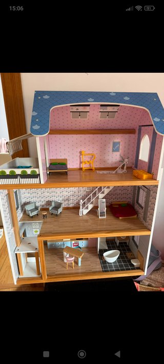 Casa de muñecas de madera 81 x60