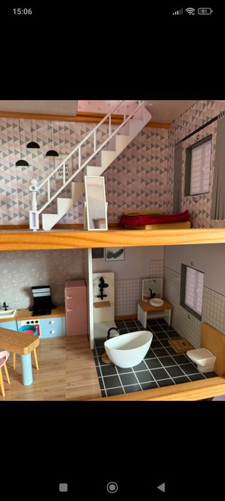 Casa de muñecas de madera 81 x60