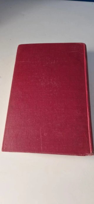 Libro antiguo en inglés" Clouds that Flee"