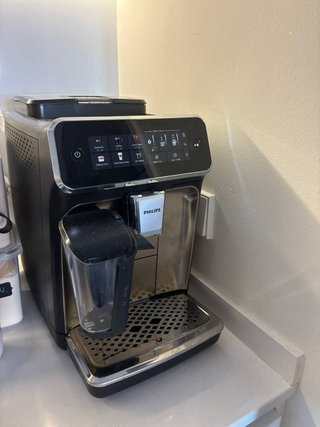 Cafetera Philips LatteGo 3300 EP3347/90