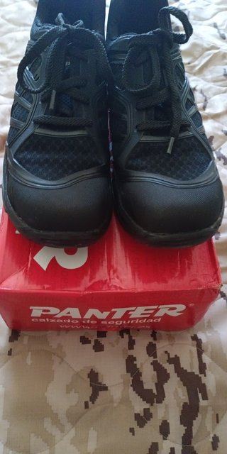 Zapatillas Panterreforsados talla 42