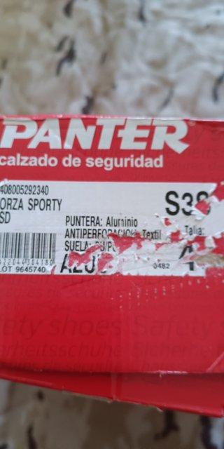 Zapatillas Panterreforsados talla 42