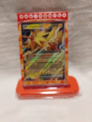 Carte Pokémon Zapdos EX 145/165