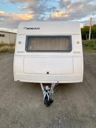 Caravana Moncayo joven 370 . Con documentación .