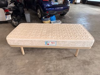 Cama individual incluye colchon