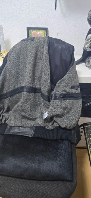Cazadora Lacoste Negra