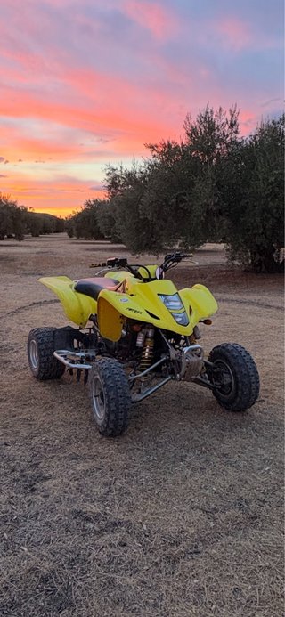 Suzuki LTZ 400