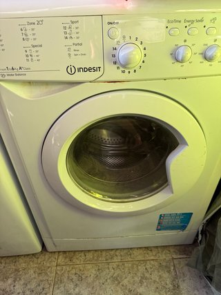Lavadora Indesit 6Kg A+