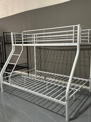Litera metálica blanca