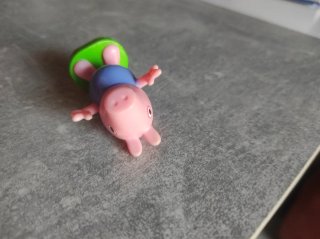 Figura George Pig con Sello Dinosaurio