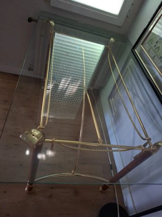 Mesa de salón clásica cristal y madera