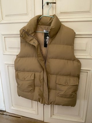 Chaleco acolchado beige