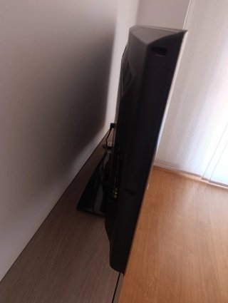 Televisor LG 42LD750