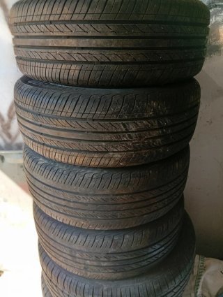 Llantas Ford con Neumáticos
