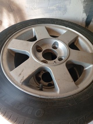 Llantas Ford con Neumáticos