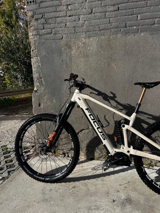 FOCUS SAM 6.8 (2022) Bicicleta Montaña