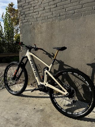 FOCUS SAM 6.8 (2022) Bicicleta Montaña