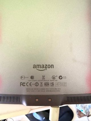 Kindle 4ª Gen con custodia rossa