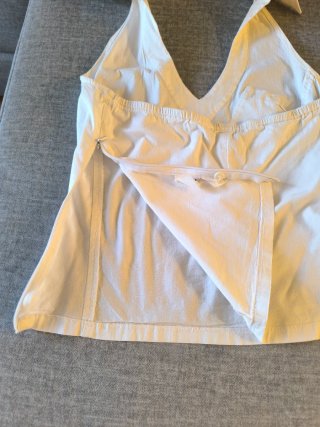 Top halter blanco con bolsillo