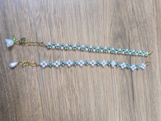 Pulseras hechas a mano con abalorios