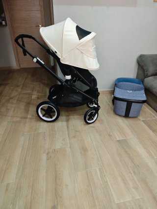 Bugaboo Fox Negro y Marfil