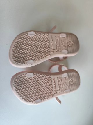 Sandali Ipanema per bambina con fiori rosa
