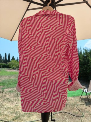 Blusa fucsia asimétrica manga larga 38
