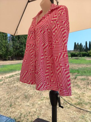 Blusa fucsia asimétrica manga larga 38