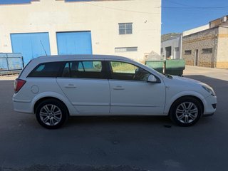 Opel Astra 2010