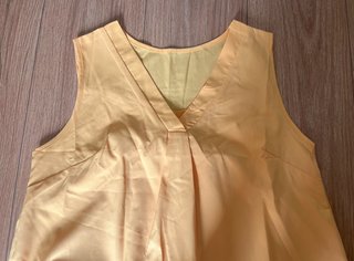 Blusa amarilla tirantes anchos