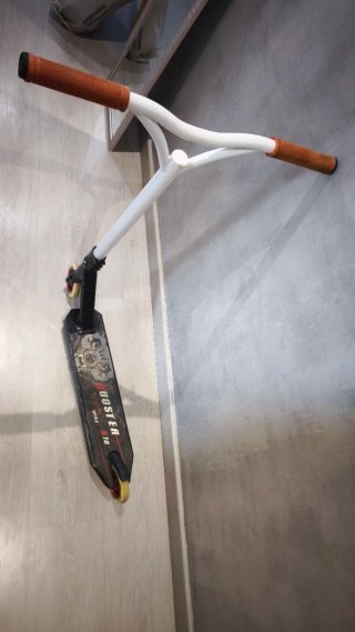 Patinete Booster Wolf B18